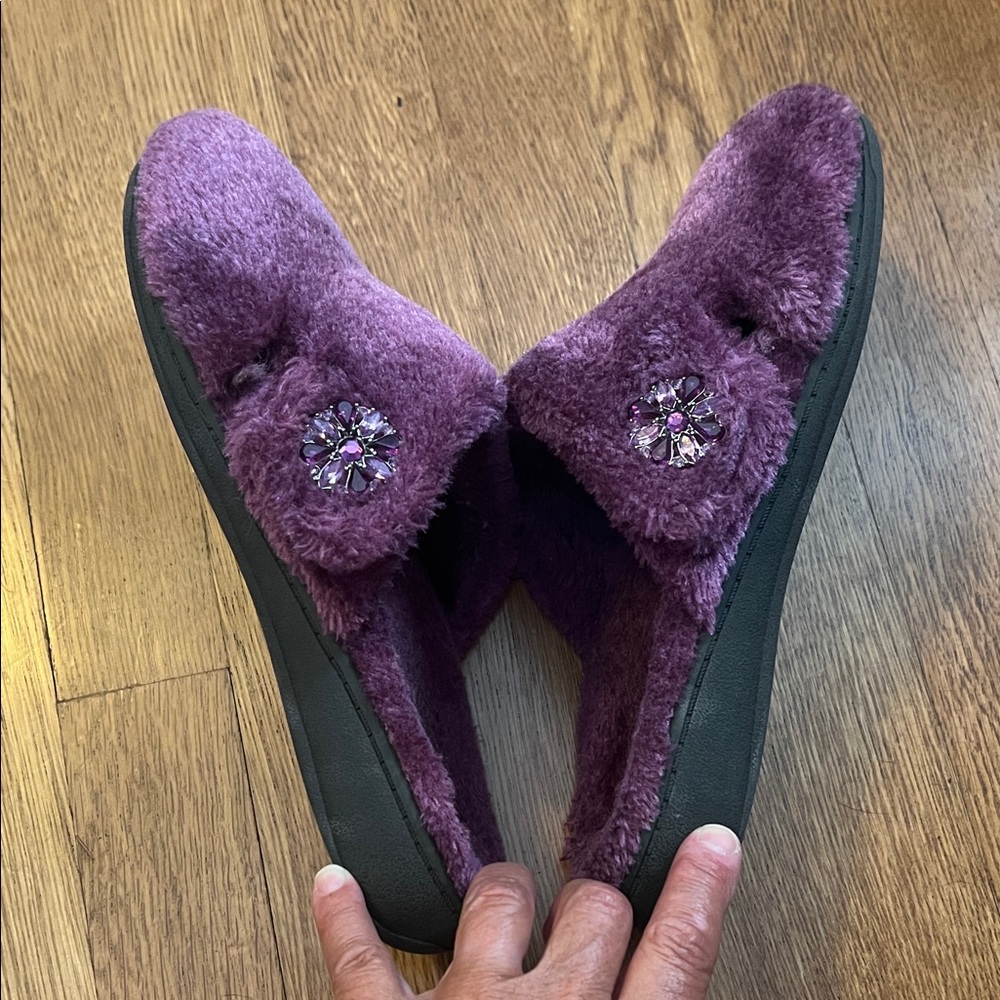 Vionic Purple Slippers - Picture 2 of 6
